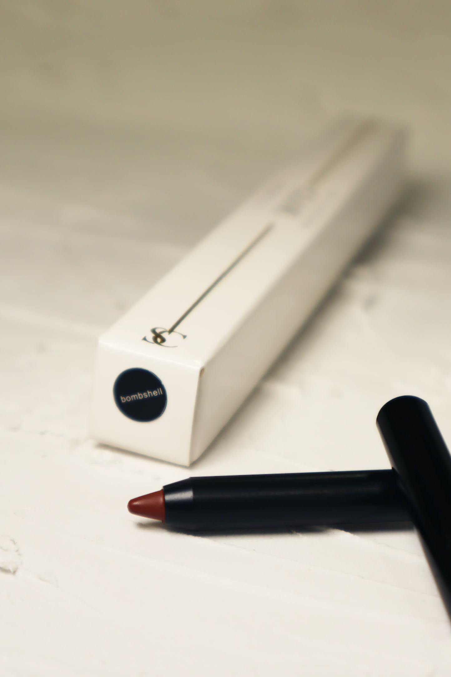 Lip Pencil - Bombshell